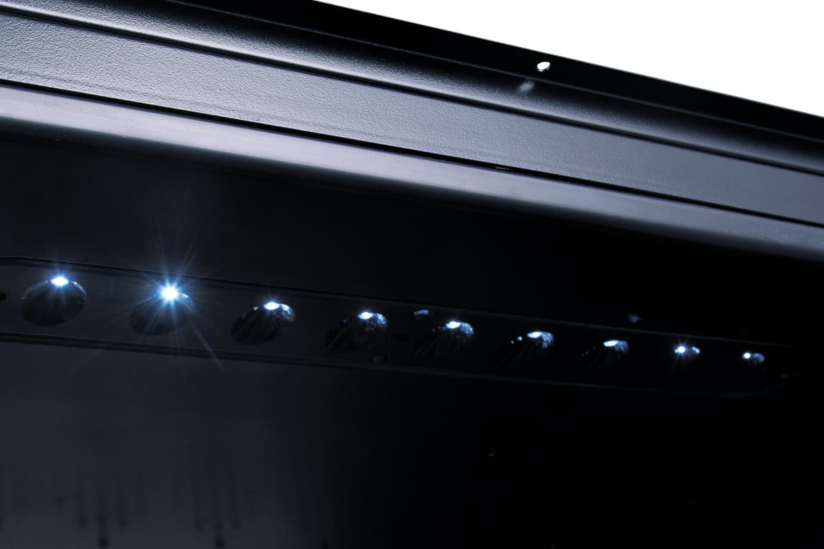 Шкаф винный Temptech SOMZ45SB