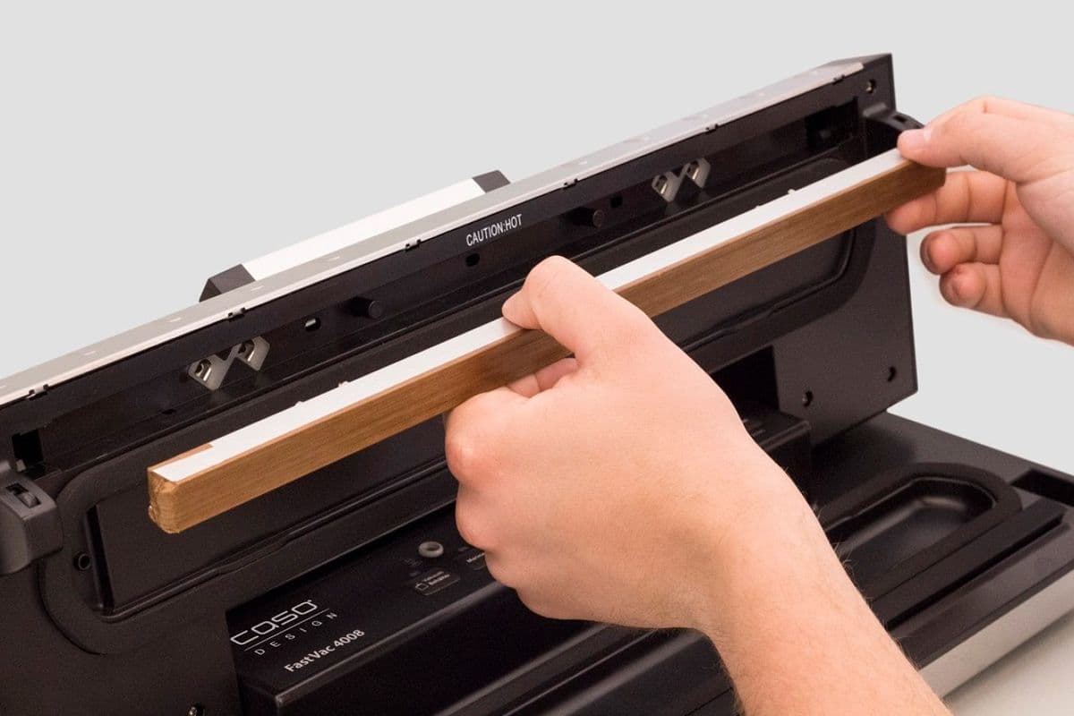 Вакуумный упаковщик бескамерный CASO FastVAC 4008